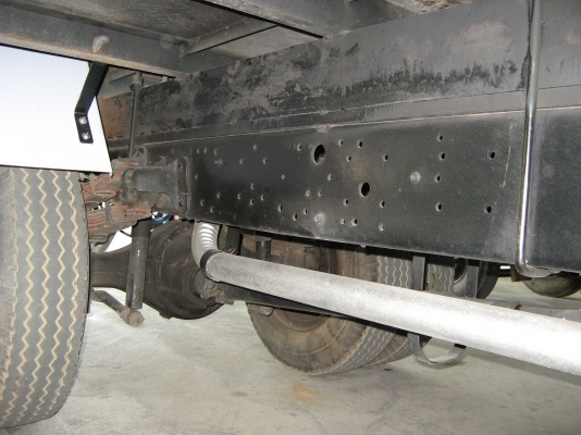 ขาย 6ล้อ ฮีโน่ สิงห์ไฮเทค 210 แรง ยาว 7.10  สภาพสวยเดิมเครื่องดี พร้อมใช้งาน ชมก่อนได้ครับ สนใจติดต่อ 081-9425443