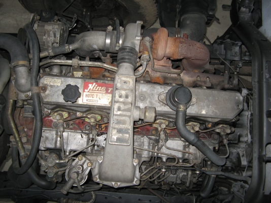 ขาย 6ล้อ ฮีโน่ สิงห์ไฮเทค 210 แรง ยาว 7.10  สภาพสวยเดิมเครื่องดี พร้อมใช้งาน ชมก่อนได้ครับ สนใจติดต่อ 081-9425443