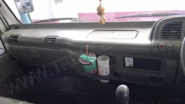 รถบรรทุก 6 ล้อ ยี่ห้อ ISUZU รุ่น NPR  120 แรงม้า