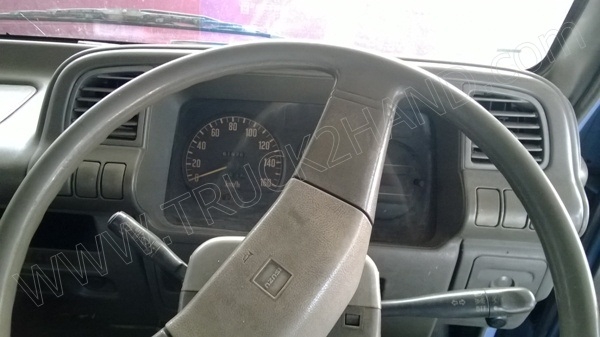 รถบรรทุก 6 ล้อ ยี่ห้อ ISUZU รุ่น NPR  120 แรงม้า