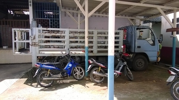 รถบรรทุก 6 ล้อ ยี่ห้อ ISUZU รุ่น NPR  120 แรงม้า