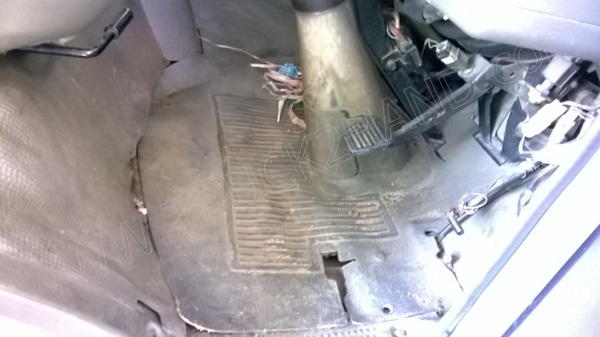 รถบรรทุก 6 ล้อ ยี่ห้อ ISUZU รุ่น NPR  120 แรงม้า