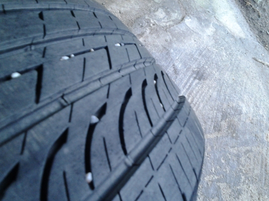 ยาง บริสโตน 205/60/15 ปี 12