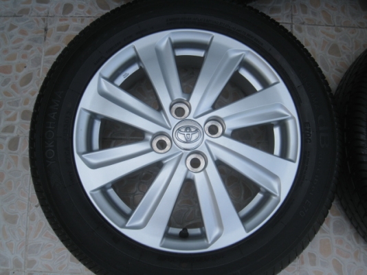 ขายล้อแม็กป้ายแดง new vios 15" ยางปี13 สนใจติดต่อเล็กคลองสาม (081-3747940)