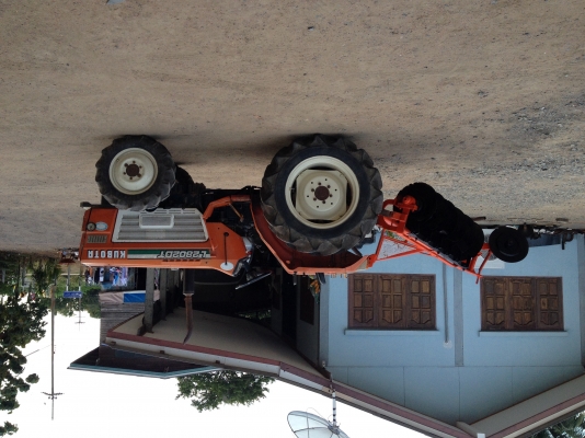 ขายคูโบต้า L2602 4WD พร้อมโลตารี่ เครื่องดี พร้อมใช้ พร้อมส่งจันทบุรีคับ