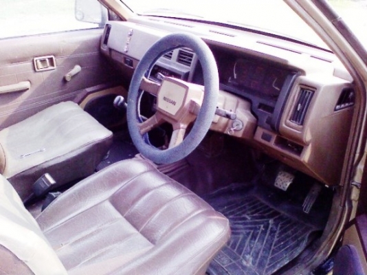 ขายรถ Nissanบิ๊กเอ็ม 4 ประตู (Big M)เกียร์ธรรมดา+ เครื่องดีเซล2500(TD25) ขายรถ Nissanบิ๊กเอ็ม 4 ประตู (Big M)เกียร์ธรรมดา+ เครื่องดีเซล2500(TD25)