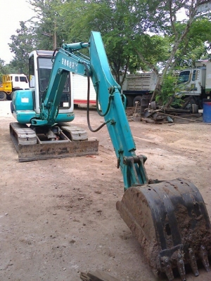 ขายKOMATSU PC40-7TR Avance บูมยาวพิเศษเก่านอก ทำงาน 2,000ชั่วโมง  สภาพสวยพร้อมใช้  ติดต่อได้ทีคุณ อ๊อฟ พิจิตร 086-737-9991