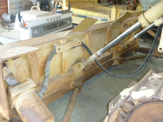 D5B-49X01805-84YR-2661HRSตีนเป็ด+ตีนไก่รถจอดที่นวนครแล้วครับ