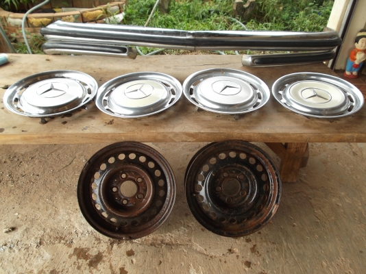 ขายฝาครอบล้อเบนซ์ขอบ14  และกันชน ทับ 8