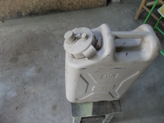 ขายถังน้ำพราสติกโพริเมอร์  20 ลิตร  us   แท้สภาพสวยราคาถูก