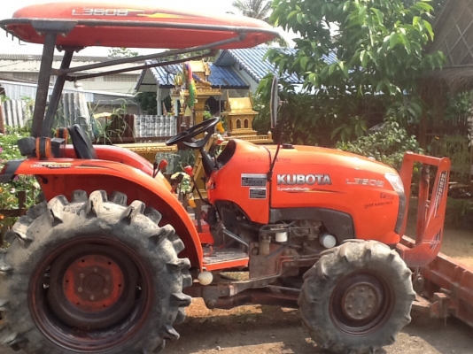 คูโบต้า L3608 4 WD 2 เพลา ใบมีดตราช้าง เดิมๆใช้งานได้ปรกติถูกๆ