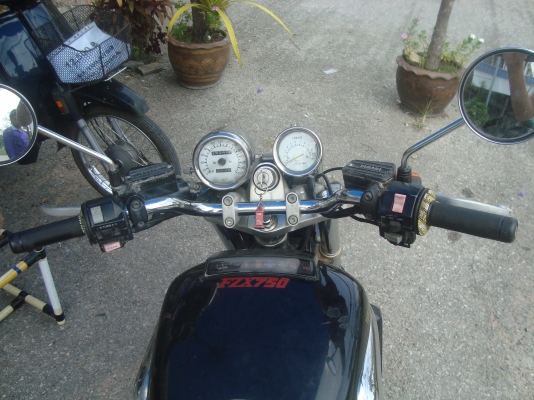 Yamaha FZX 750 ทะเบียนแท้ พร้อมโอน ถูก ๆ