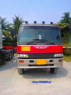 รถบรรทุกหัวลาก ยี่ห้อง Hino-FM2K  ปี 2546