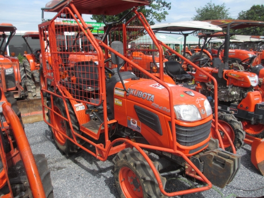 ขาย B2420 MAX พร้อมโครงกันอ้อยและอุปกรณ์หลัง 1 ชิ้น