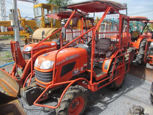 ขาย B2420 MAX พร้อมโครงกันอ้อยและอุปกรณ์หลัง 1 ชิ้น