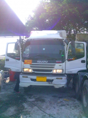 รถบรรทุก 10 ล้อ หัวลาก Isuzu -GXZ320:320 แรงม้า ปี 48
