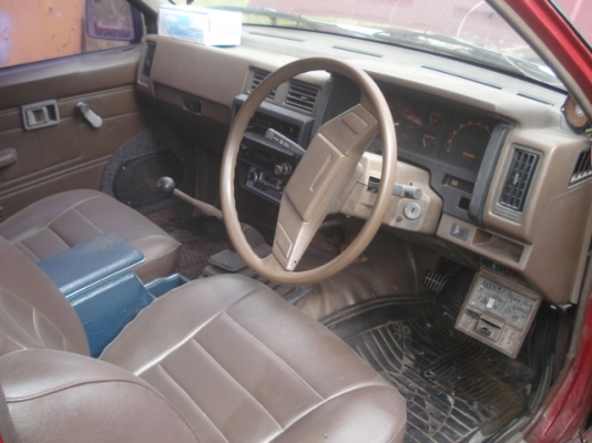 ขายกระบะDATSUN 4ประตู ปี1984 ขายตามสภาพ 086-4457033 ไม่ลดแล้วครับ