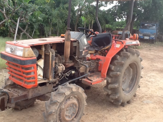 มาเป็นคู่ 2605 4 WD 2600 ถูกๆ 110000