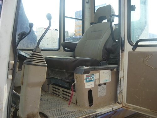 รถขุด Komatsu PC100-5 รถเก่านอก เพิ่งเหยียบถึงไทย สภาพเดิมๆ ยังไม่ผ่านการใช้งานในไทย 100\% รถขุด Komatsu PC100-5 รถเก่านอก เพิ่งเหยียบถึงไทย สภาพเดิมๆ ยังไม่ผ่านการใช้งานในไทย 100\%