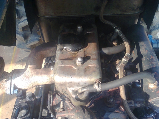 ขายรถไถนานั่งขับแชมป์ 304 SLX 2 เพลาพร้อมอุปกรณ์ ผาน 6X22 เช็ดสภาพแล้วพร้อมใช้