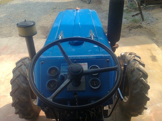 ขายรถไถนานั่งขับแชมป์ 304 SLX 2 เพลาพร้อมอุปกรณ์ ผาน 6X22 เช็ดสภาพแล้วพร้อมใช้