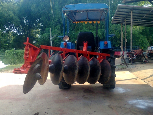 ขายรถไถนานั่งขับแชมป์ 304 SLX 2 เพลาพร้อมอุปกรณ์ ผาน 6X22 เช็ดสภาพแล้วพร้อมใช้