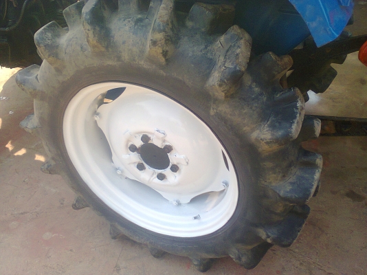 ขายรถไถนานั่งขับแชมป์ 304 SLX 2 เพลาพร้อมอุปกรณ์ ผาน 6X22 เช็ดสภาพแล้วพร้อมใช้