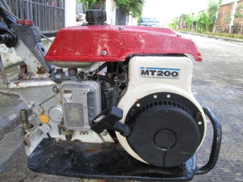 เครื่องพรวนดิน รหัสสินค้า :13001372 YANMAR รุ่น MT200 (2.0 ps) 4000rpm. www.nihonmono.com