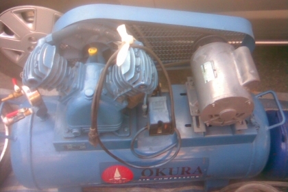 ปั้มลมโอคิวราสภาพเดิมๆครับ มอเตอร์ฮิตาชิ1/2  แรง เก็บลมดีครับระบบต่างทำงานปกติครับราคานี้คุ้มครับ