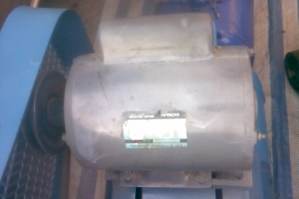 ปั้มลมโอคิวราสภาพเดิมๆครับ มอเตอร์ฮิตาชิ1/2  แรง เก็บลมดีครับระบบต่างทำงานปกติครับราคานี้คุ้มครับ