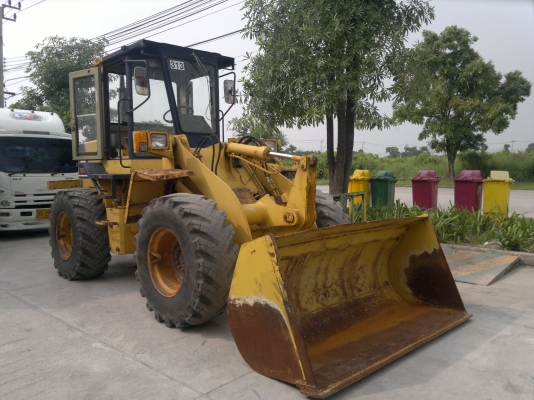 ขายรถตักล้อยาง KOMATSU WA100-1 sn;30547 รถนอกนำเข้าไม่เคยใช้ในไทย ราคาไม่สูงโทรมานะ 085-9049669