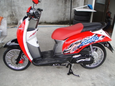 ขาย Honda Scoopy ปี 55 2012 สีแดง เทา ดำสภาพสวย ลองดูก่อนครับ