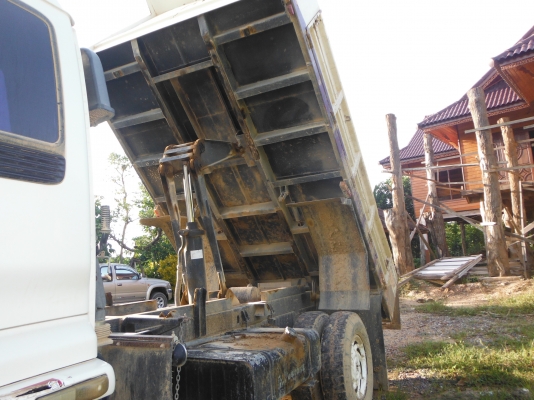 ขายรถบรรทุก 6 ล้อ