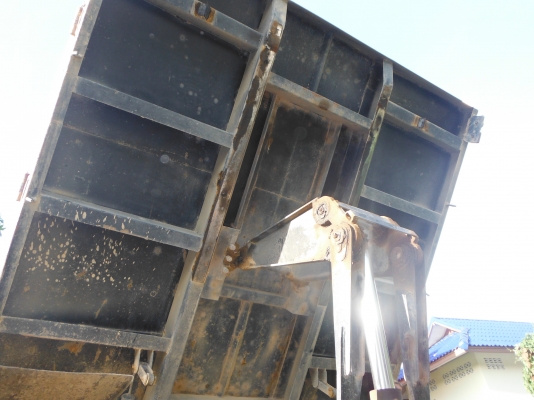 ขายรถบรรทุก 6 ล้อ