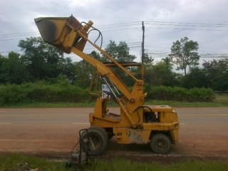ขาย KOMATSU SD10 เครื่องอิซูซุดีเซล