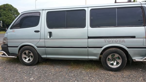 ขายรถตู้ สภาพสวย แอร์เย็น ปี38 ขายรถตู้ สภาพสวย แอร์เย็น ปี38