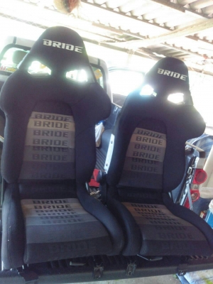 ขาย เบาะแต่ง BRIDE ตามรูป ราคาต่อรองได้ ติดต่อคุณเบิร์ด โทร 0876641021