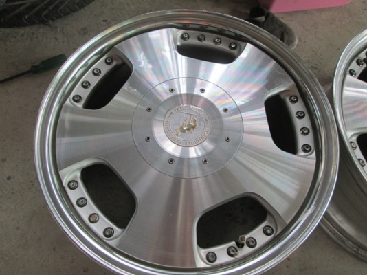 ขายล้อม้าทอง