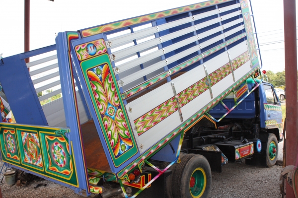 ขาย6ล้อ อีซูซุ 175 เเรง 6สูบ