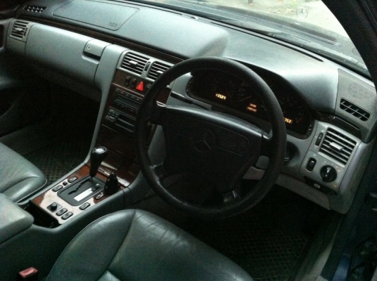 ขายBENZ e230มือเดียวสวยมาก