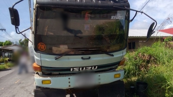 รถอีซูซุ 10 ล้อดั้ม FXZ 240 แรงม้า. นางฟ้าแท้. สนใจติดต่อ 081 - 6079515 รถอีซูซุ 10 ล้อดั้ม FXZ 240 แรงม้า. นางฟ้าแท้. สนใจติดต่อ 081 - 6079515