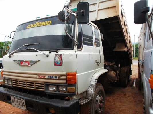 ขายด่วนรถสิบล้อFM187เครือง185แรงม้าดรั้ม2เพลา