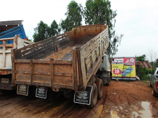 ขายด่วนรถสิบล้อFM187เครือง185แรงม้าดรั้ม2เพลา