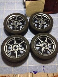 ขายล้อP1 ก้านตรง ขอบ16 กว้าง7 4/100 ล้อใส่ไม่ถึงเดือน ถูกๆ