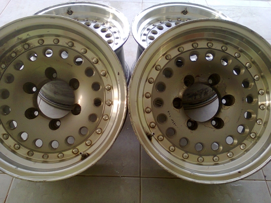 JAPAN R15X8.5  6/139แท้ครับ
