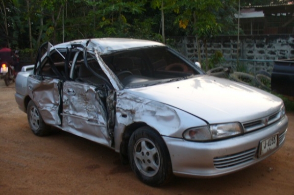 ขายซากอีคาร์ ทั้งคัน    หรือแยกชิ้น