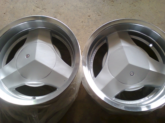 R14X7 ET-20 5/114 แม็กใหม่เก่าเก็บ