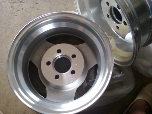 R14X7 ET-20 5/114 แม็กใหม่เก่าเก็บ