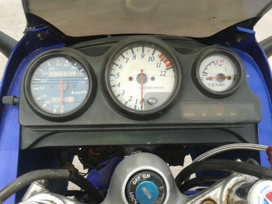 ขาย KR150 ซักคันครับ ทะเบียนไม่ขาด เอกสารพร้อมโอน 11000