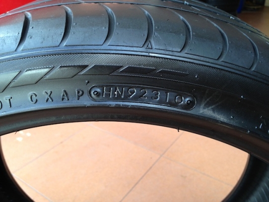 ขายยาง Toyo T1sport 255/35/19 japan ปี10 สวยๆ 1คู่ 4,400 Call 0899672139 นายครับ บริการจัดส่งทั่วประเทศ